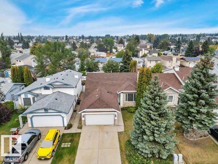 3524 40 Avenue NW  Edmonton AB T6L 6M8 photo