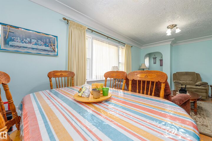 Property Photo: 4811 51 Avenue AB T0B 2R0
