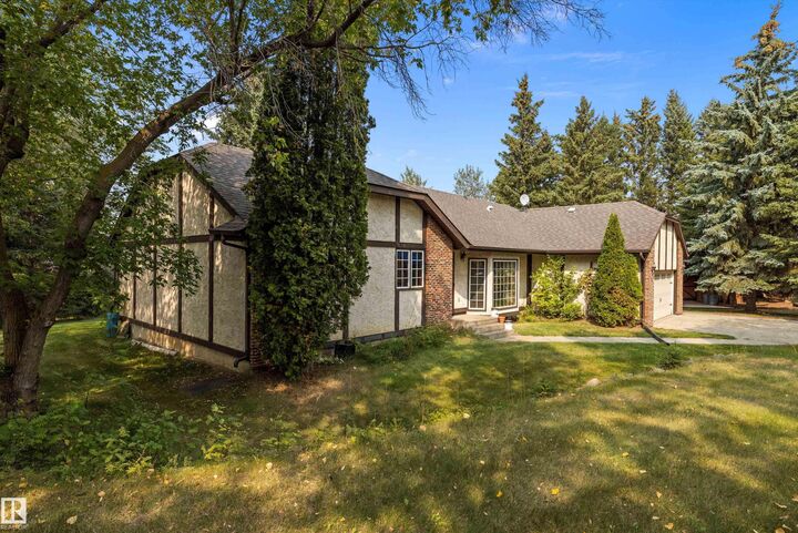 Property Photo: 24119 Twp Road 554 35 AB T8T 1X7