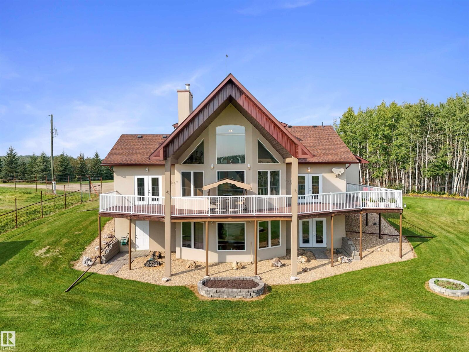 Property Photo: 49215 Hwy 759 AB T7A 1R5