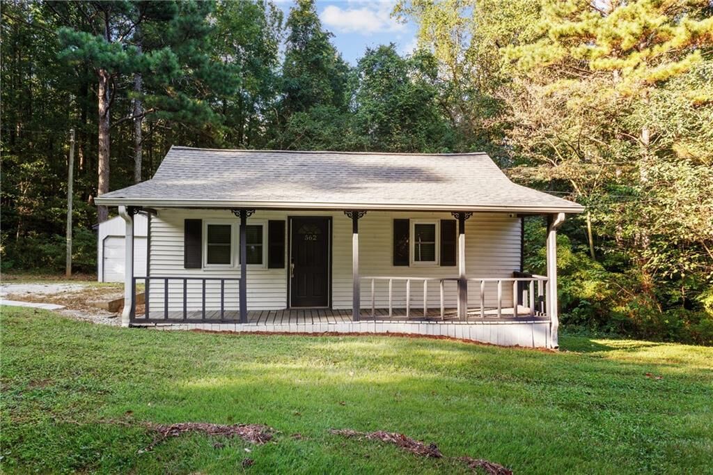 Property Photo:  562 Patillo Road  GA 30281 