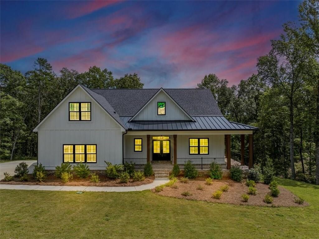 Property Photo:  659 Oxford Road  GA 30107 