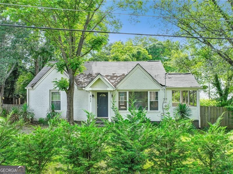 Property Photo:  511 Ashburton Avenue  GA 30032 