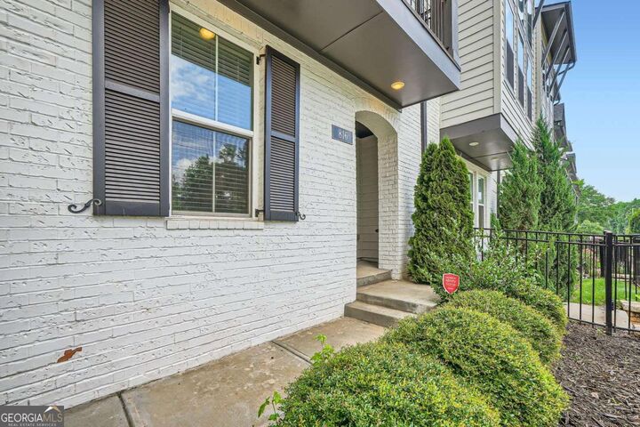 Property Photo: 816 S Columbia Drive GA 30030
