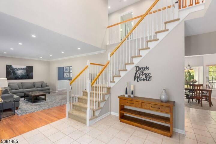 Property Photo: 10 E Dreahook Rd NJ 08889