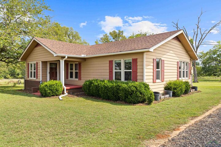 Property Photo: 16152 Fm 1716 TX 75652