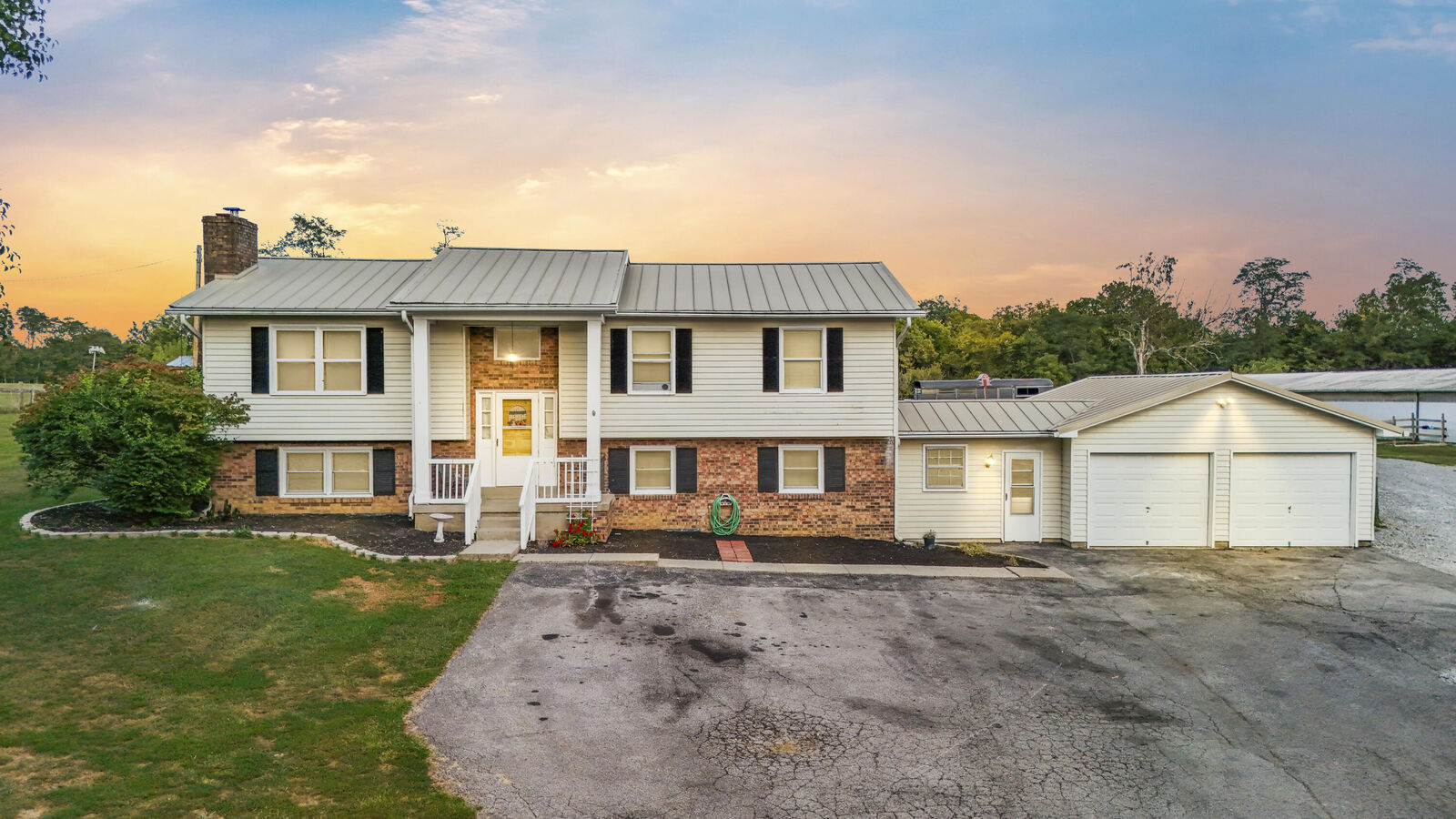 Property Photo:  1150 Russell Cave Road  KY 41031 