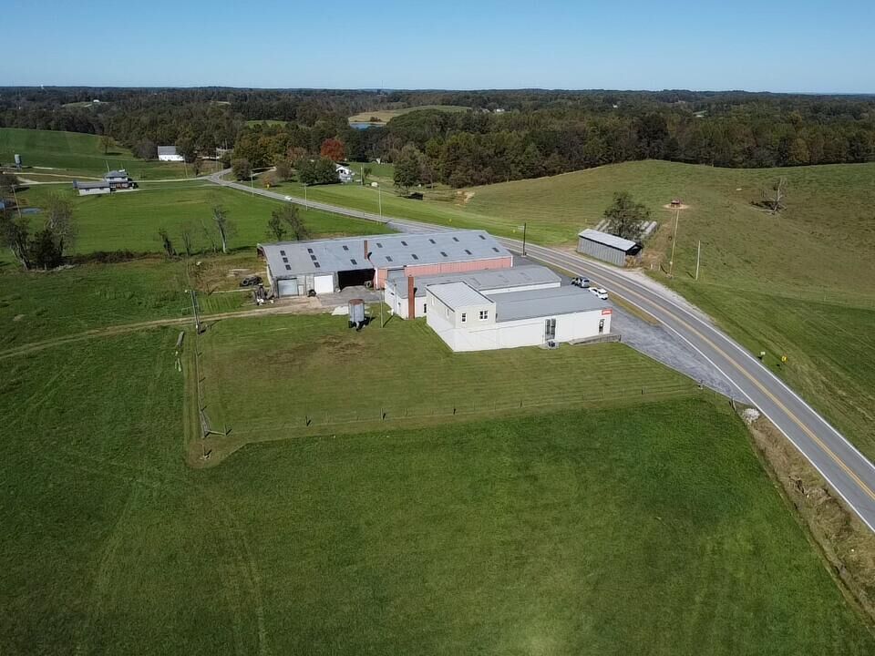 Property Photo:  8646 Highway 421  KY 40447 