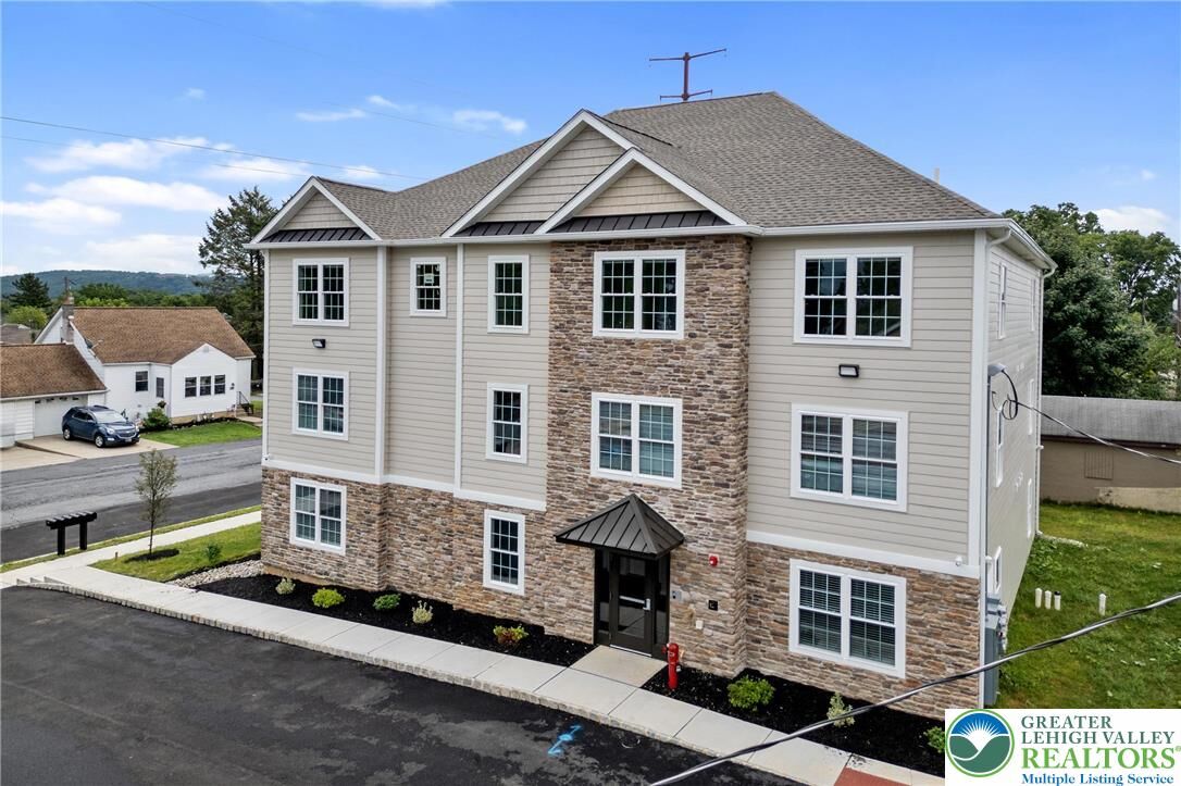 Property Photo:  2039 Clermont Street 102  PA 18017 