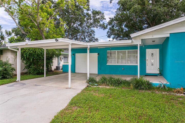 Property Photo:  10474 Kumquat Lane  FL 33772 