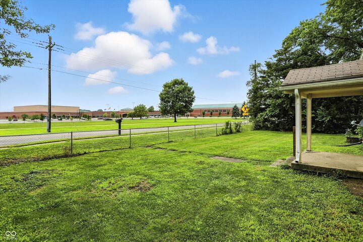 Property Photo:  614 N Union Street  IN 46074 