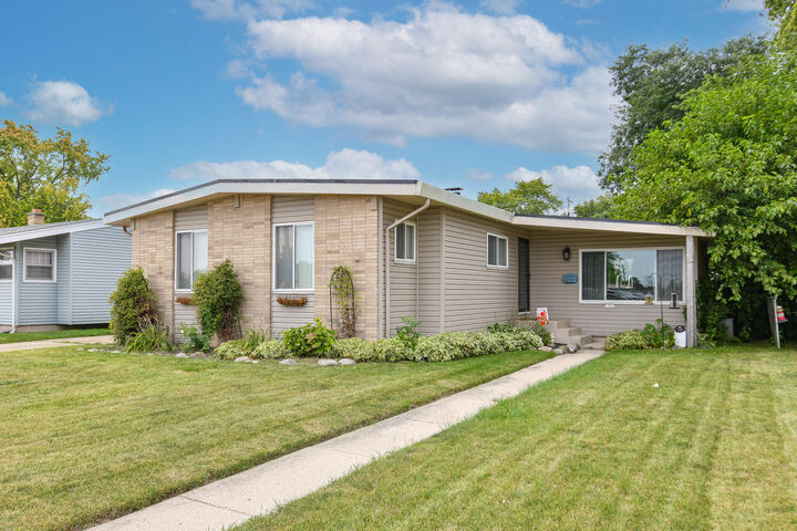 1926 21st Ave  Kenosha WI 53140 photo