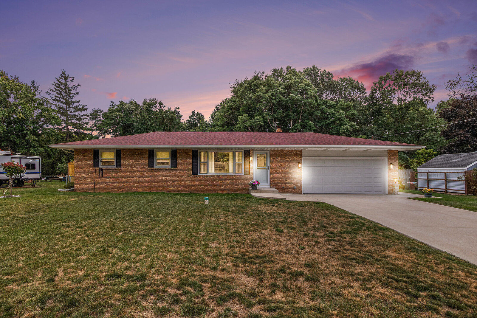 Property Photo: 1410 Country Club Drive MI 49120