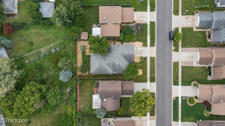 Property Photo:  649 Gavin Avenue  IL 60446 