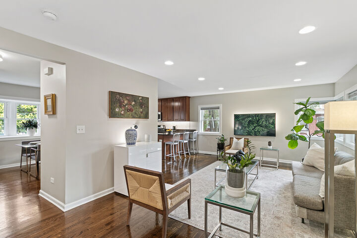 Property Photo: 1855 Ridgeland Avenue IL 60402