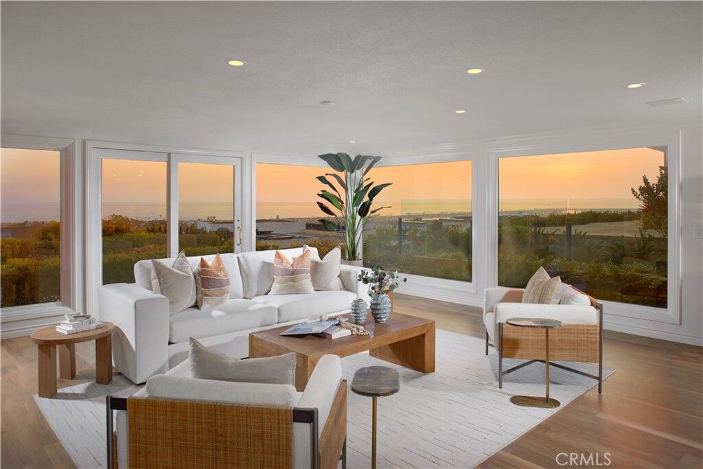 Property Photo: 2821 Ebbtide Road CA 92625