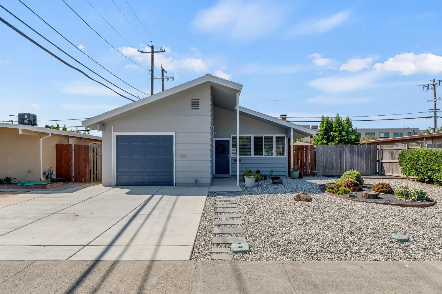 Property Photo: 1009 Fremont Boulevard CA 95605