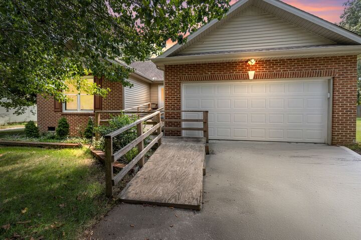 Property Photo: 117 Highland Trl SE TN 37330