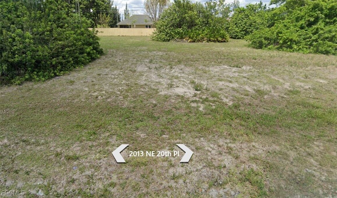 Property Photo:  2013 NE 20th Place  FL 33909 