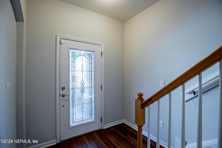 Property Photo: 721 Crystal Way FL 32065