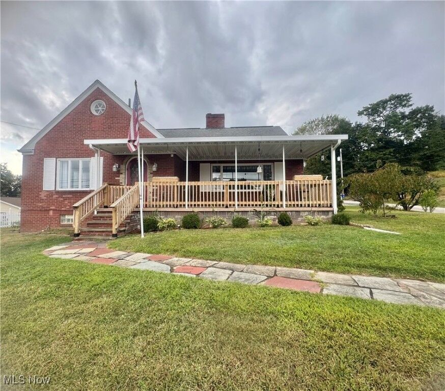 Property Photo:  1955 St Clair Avenue  OH 43920 