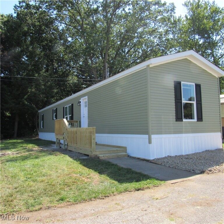 Property Photo:  3785 S Main Street  OH 44319 