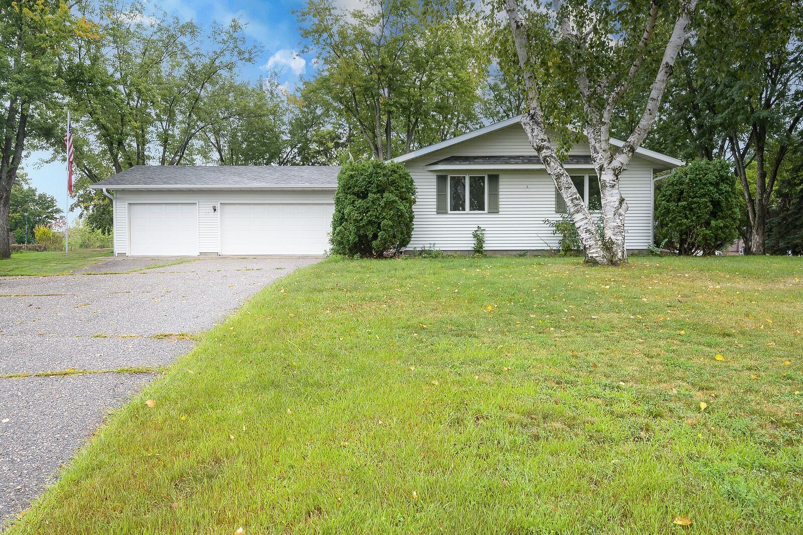 Property Photo:  442 Aberdeen Drive  MN 56387 