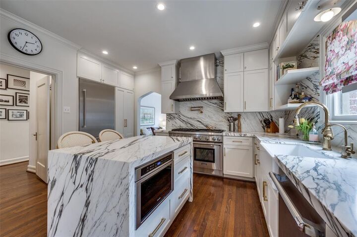 Property Photo: 6306 Tremont Street TX 75214