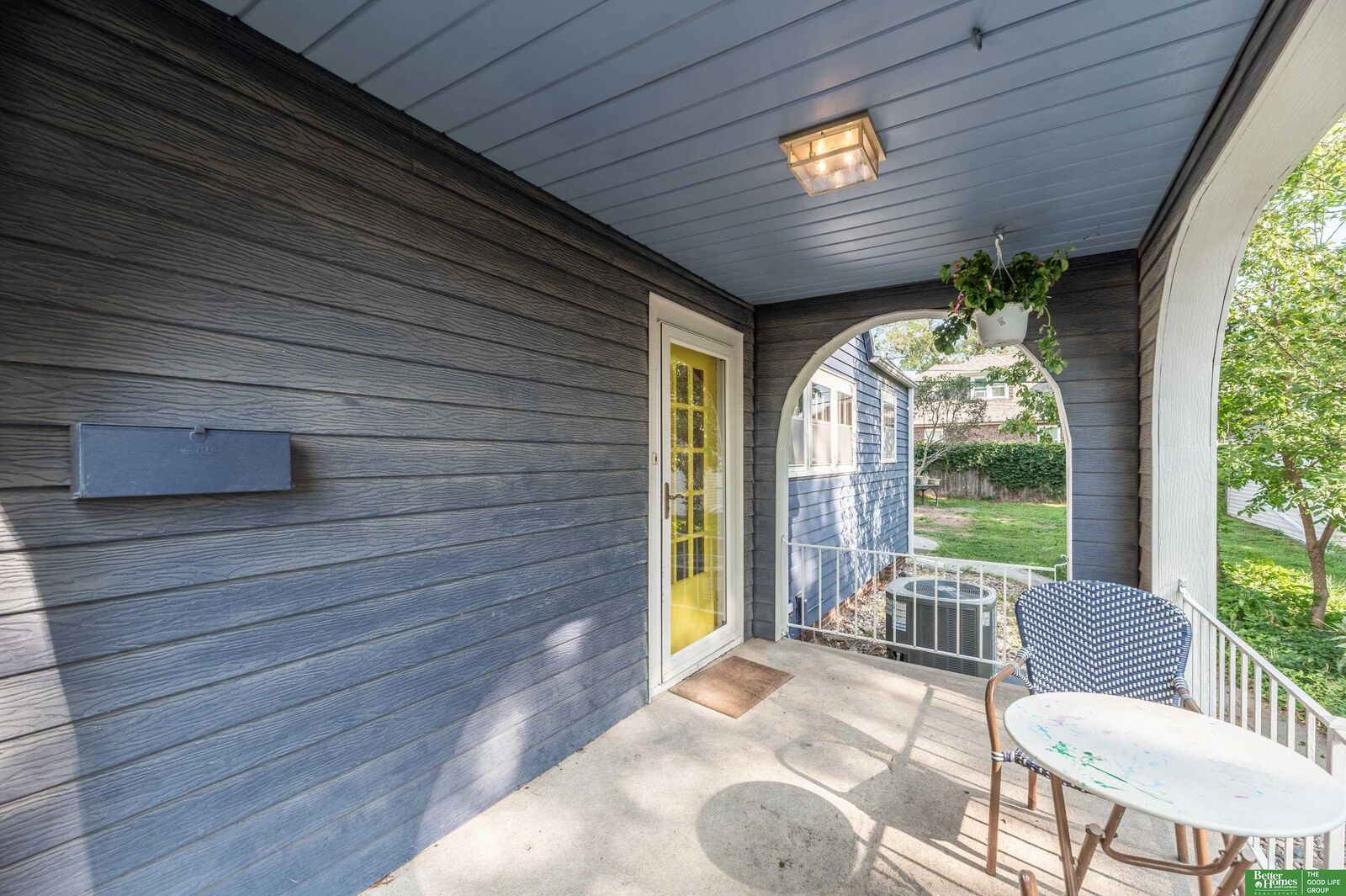 Property Photo: 5810 Woolworth Avenue NE 68106