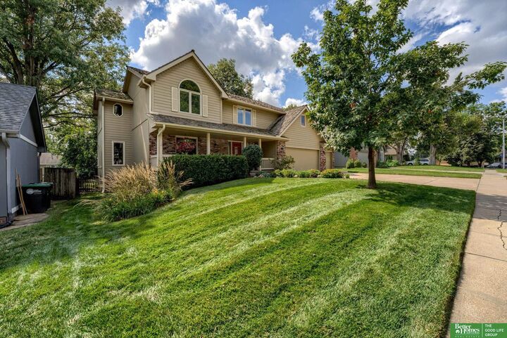 Property Photo: 14475 Sherwood Avenue NE 68116