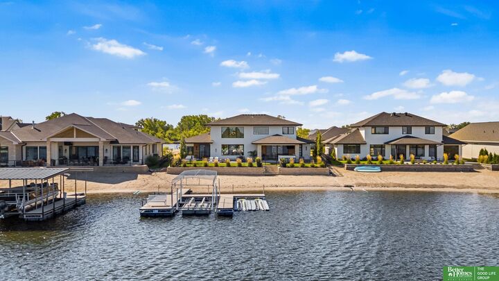 Property Photo: 28432 Laurel Circle NE 68064