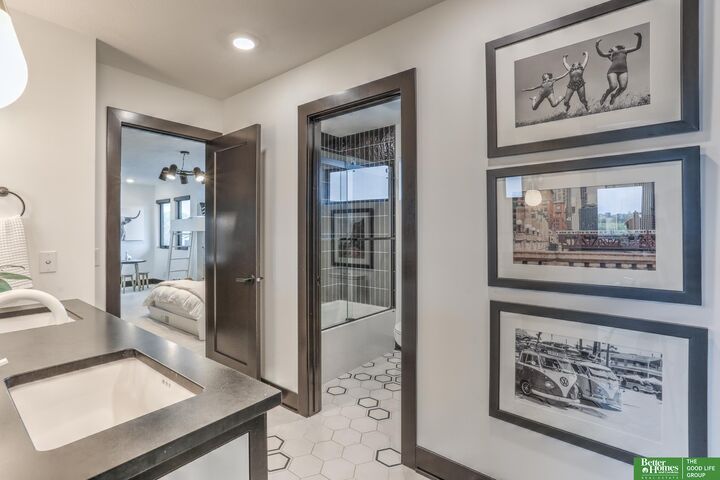 Property Photo: 28432 Laurel Circle NE 68064