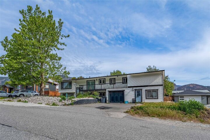 Photo de la propriété: 1560 Ponderosa Road BC V1Z 1N1