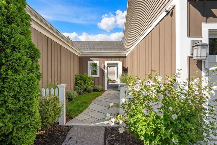 Property Photo:  40 Tall Pine Dr 12  MA 01776 