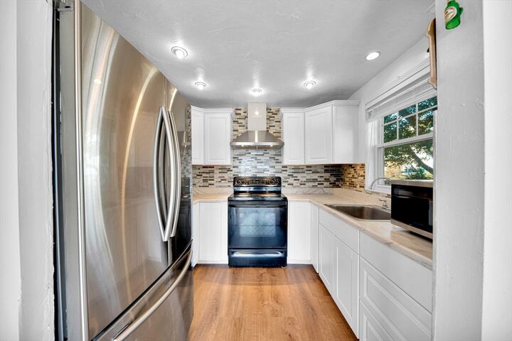 Property Photo:  38 Browns Ave 38  MA 01905 