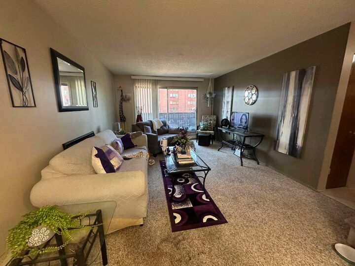 Photo de la propriété: 4811 55 Street 307 AB T4N 2J2