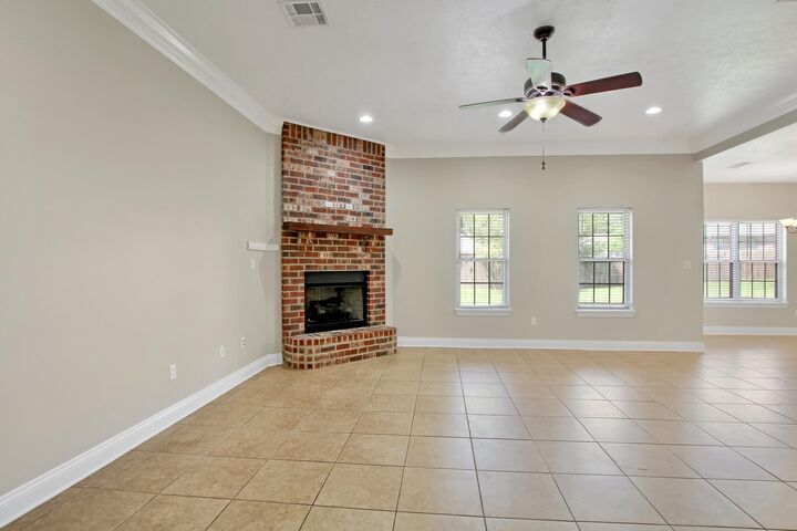 Property Photo: 510 Woodland Pkwy LA 71446