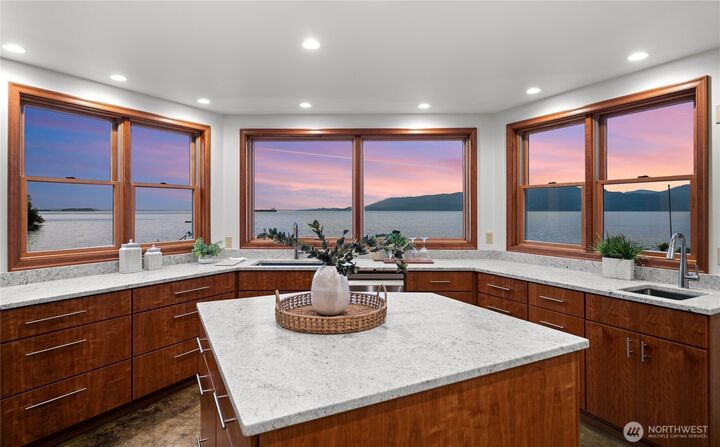 9551  Samish Island Road  Bow WA 98232 photo