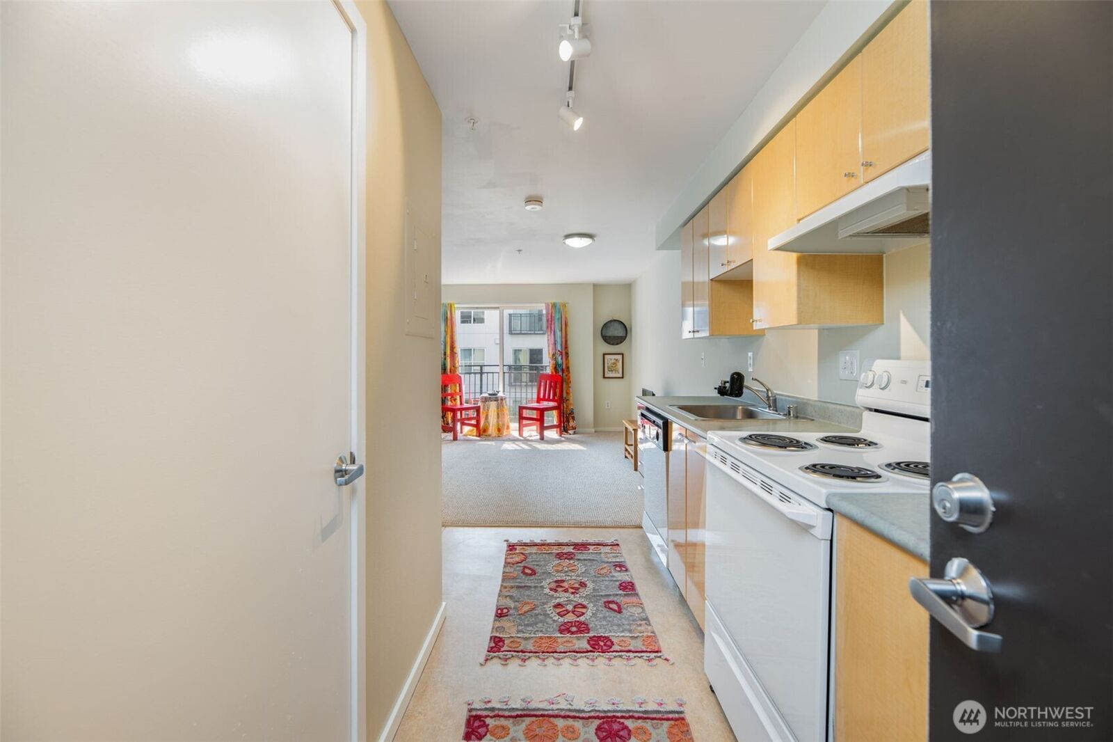 Property Photo: 425 Vine Street 623 WA 98121