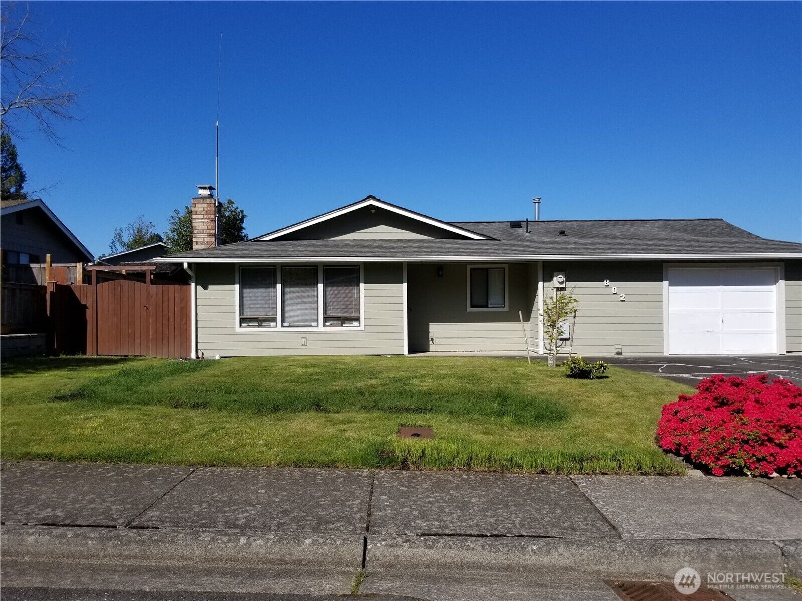 Property Photo:  802  39th Place  WA 98229 