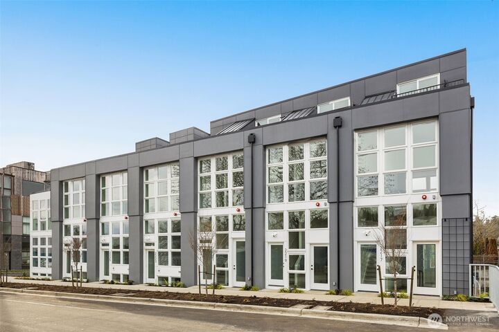 2225  25th Avenue S  Seattle WA 98144 photo