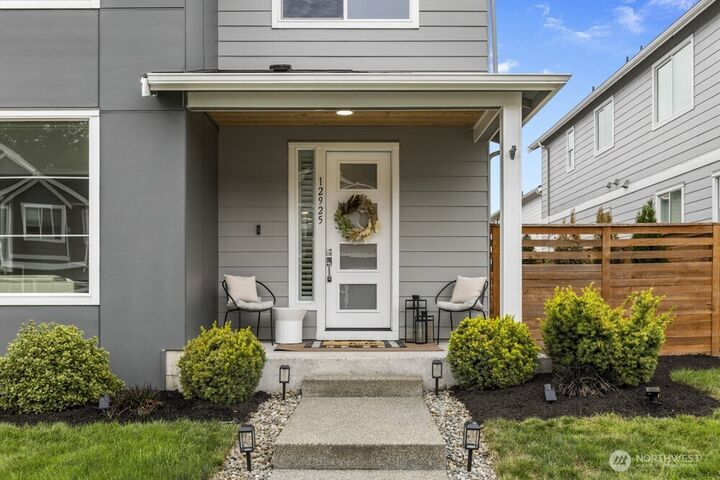 Property Photo: 12925 186th Avenue E WA 98391