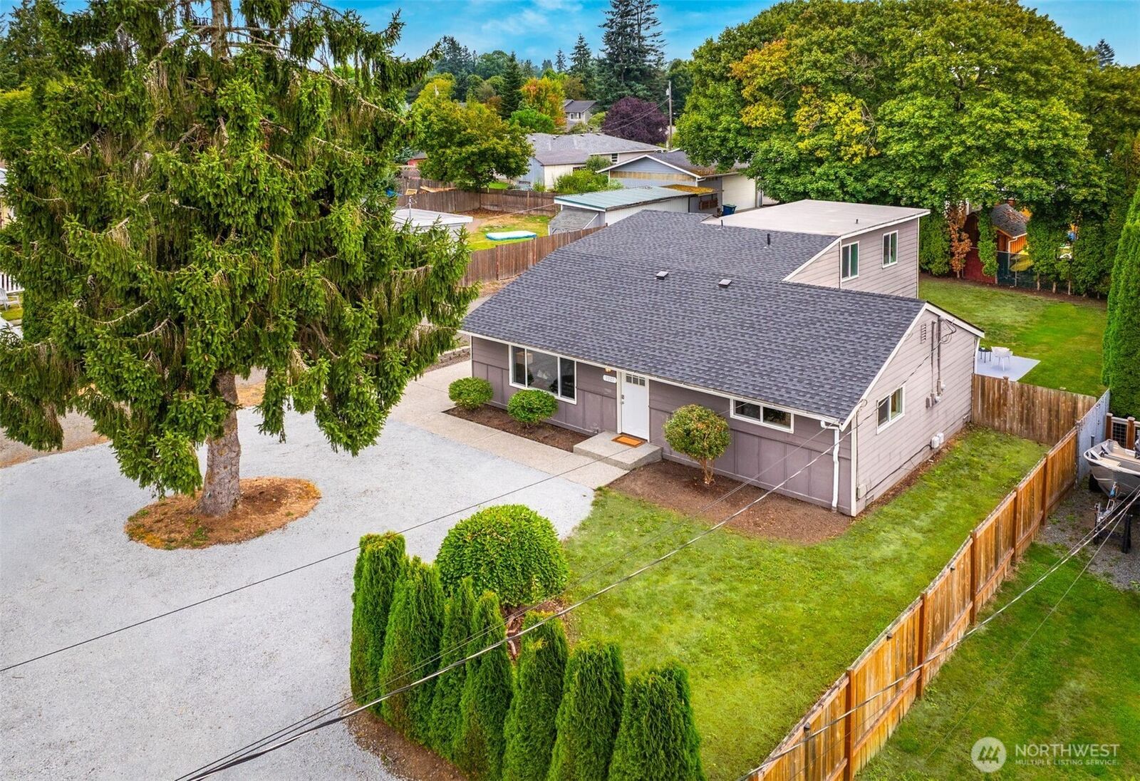 Property Photo:  1007  Alice Avenue  WA 98290 
