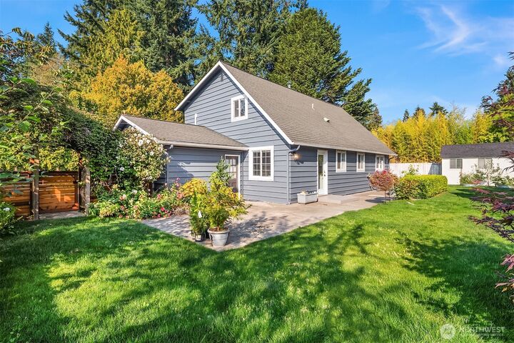 Property Photo: 22623 96th Avenue W WA 98020