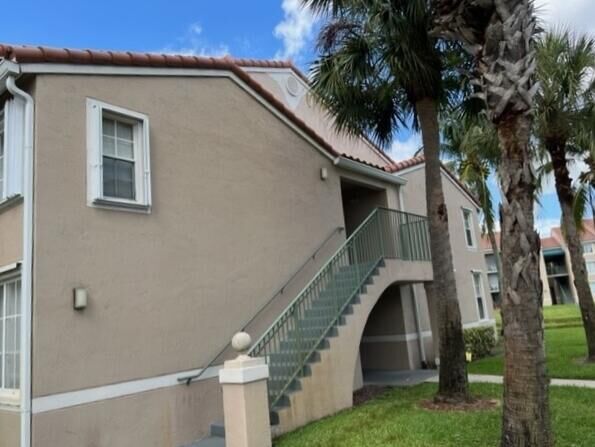 Property Photo: 7904 Sonoma Springs Circle 208 FL 33463