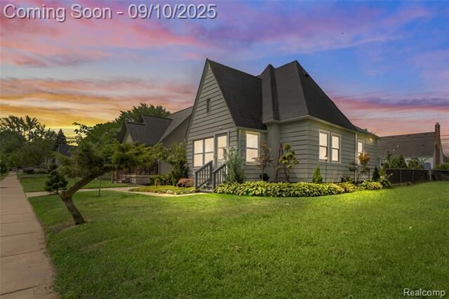 Property Photo:  2746 Homeplace Street  MI 48124 