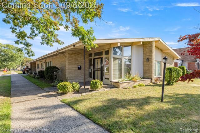 Property Photo: 4040 W Outer Drive MI 48221