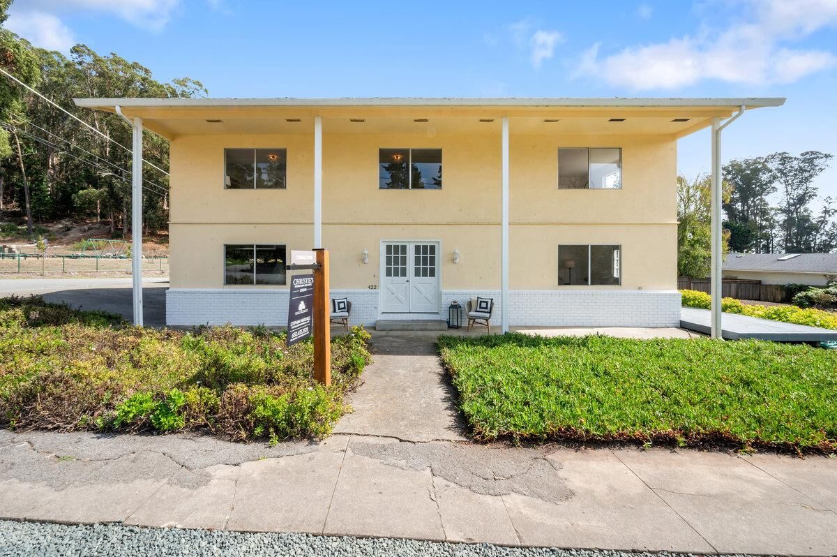 Property Photo:  422 Santa Maria Avenue  CA 94018 