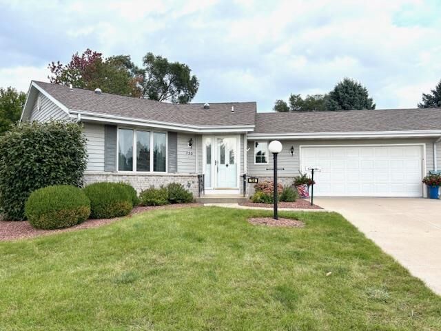 Property Photo:  730 Nantucket Drive 9  WI 53546 