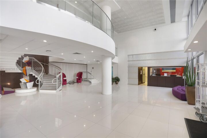 Property Photo: 5701 Collins Ave 1510 FL 33140